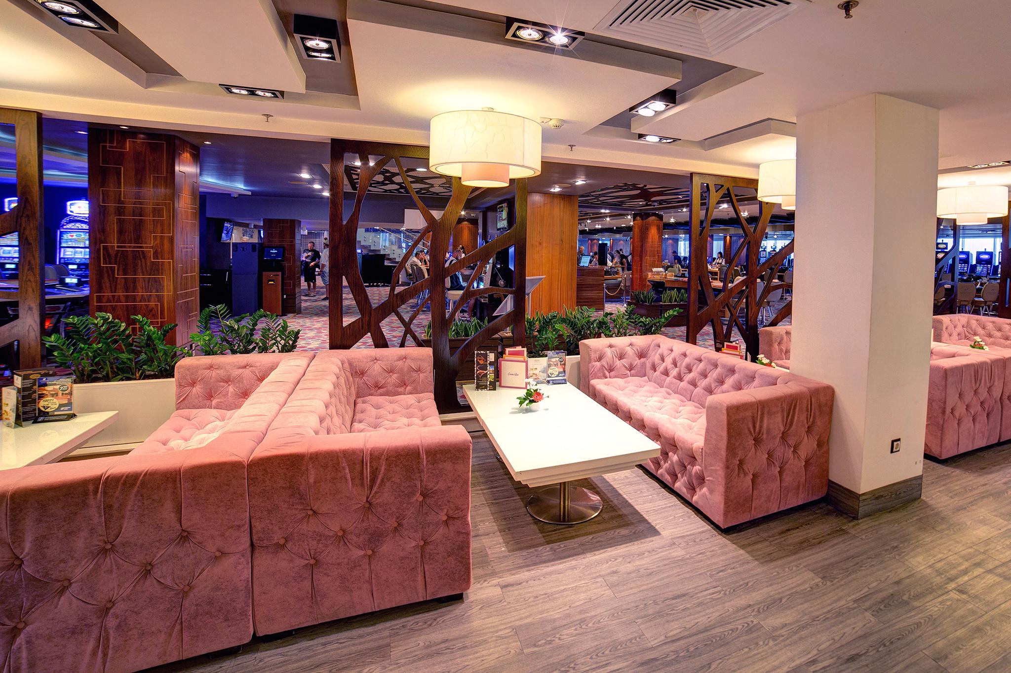 International Casino & Tower 5* Golden Sands