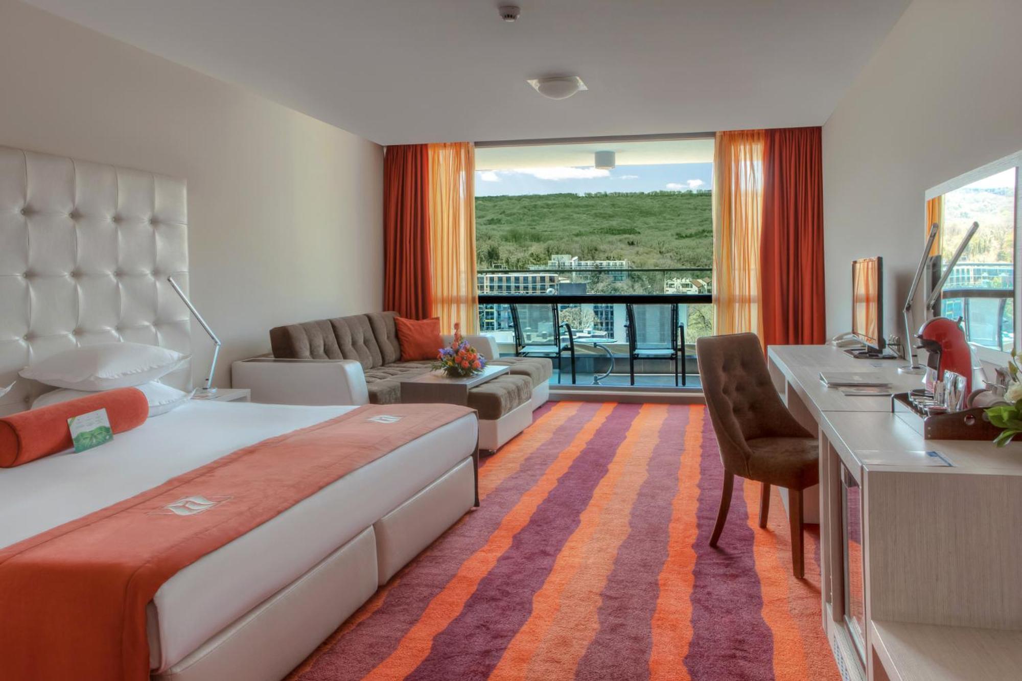 International Casino & Tower 5*